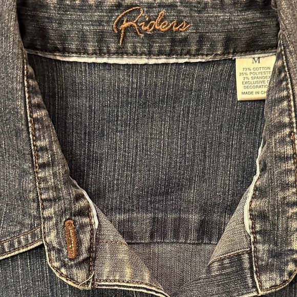 Riders fitted denim shirt, size medium - Picture 4 of 4